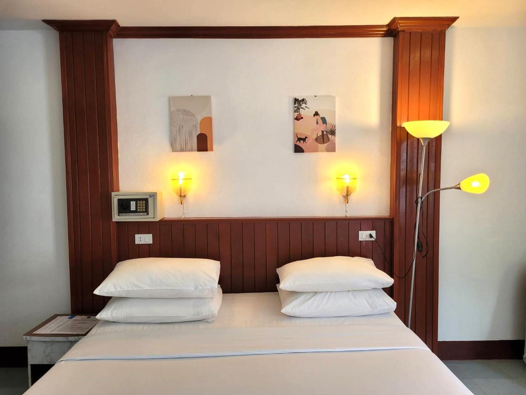 Rabbit Mansion Patong Hotel Luaran gambar