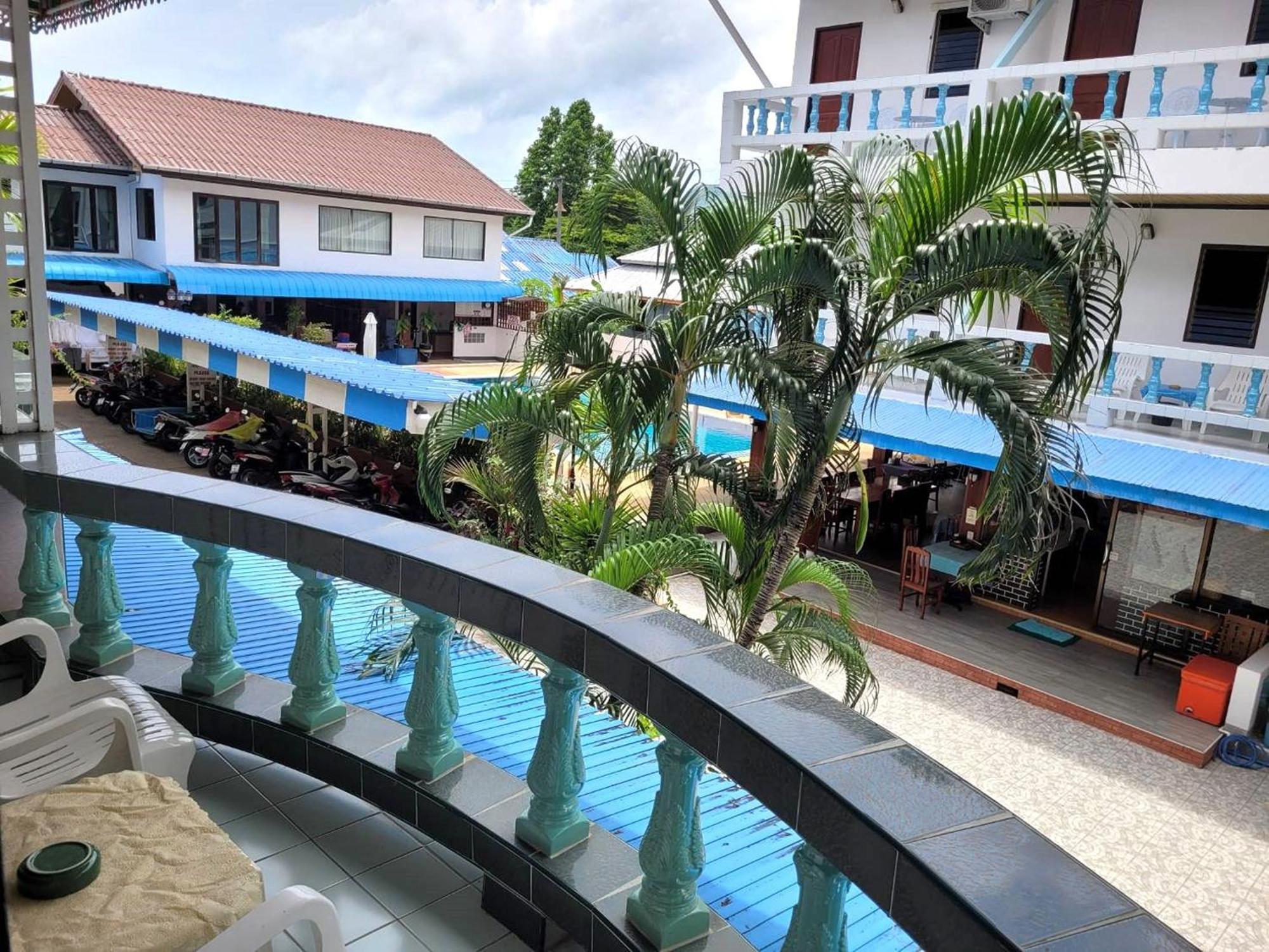 Rabbit Mansion Patong Hotel Luaran gambar