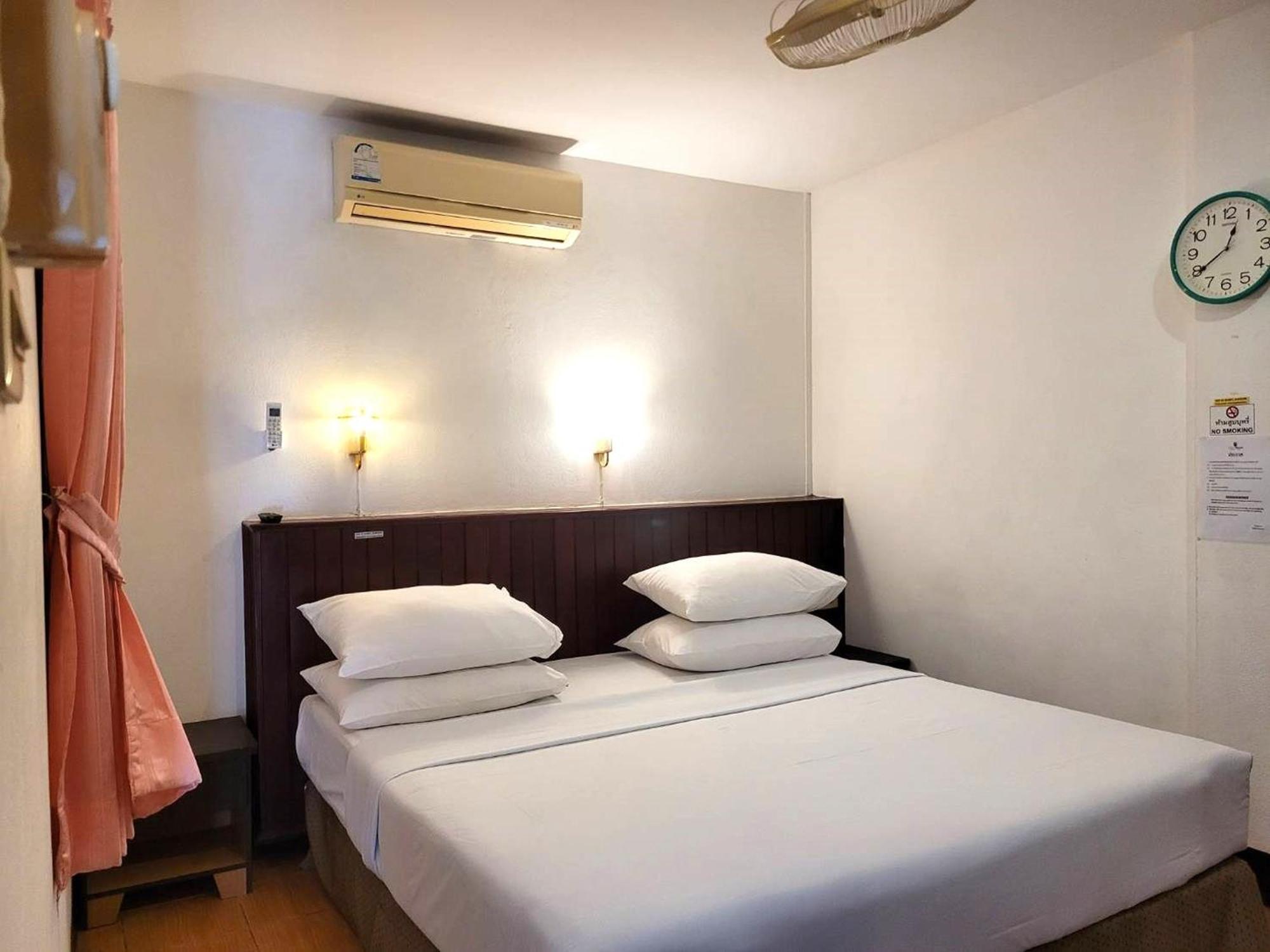 Rabbit Mansion Patong Hotel Luaran gambar