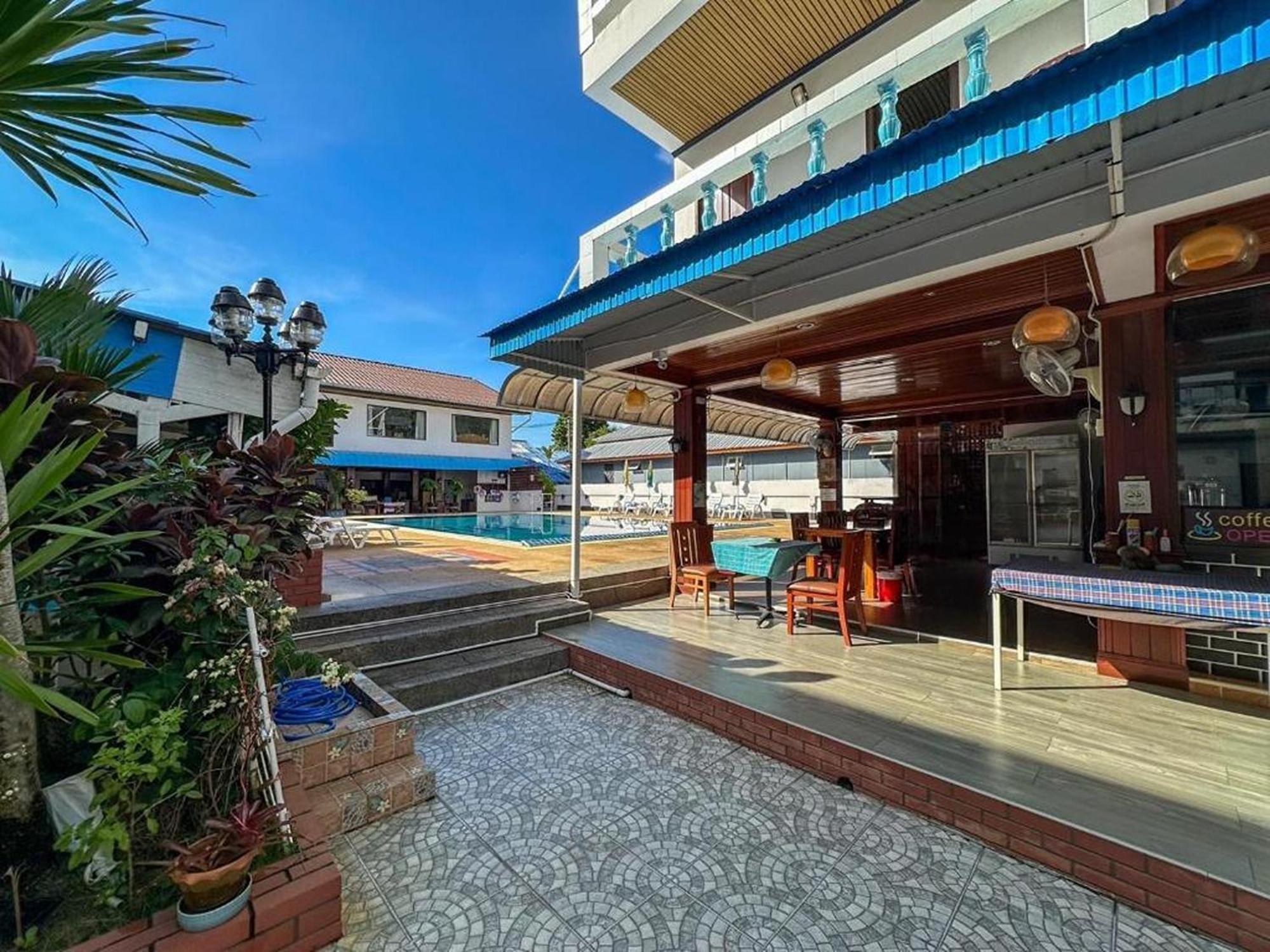 Rabbit Mansion Patong Hotel Luaran gambar
